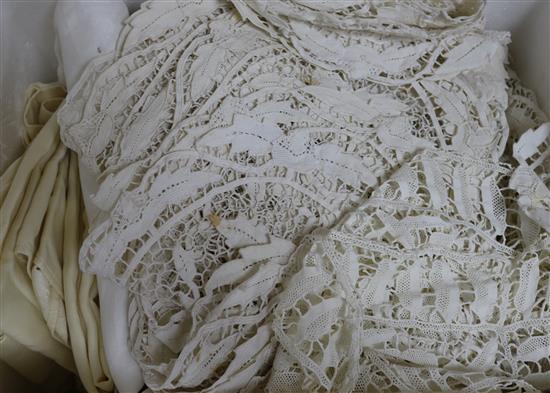 A quantity of lace mats and linen